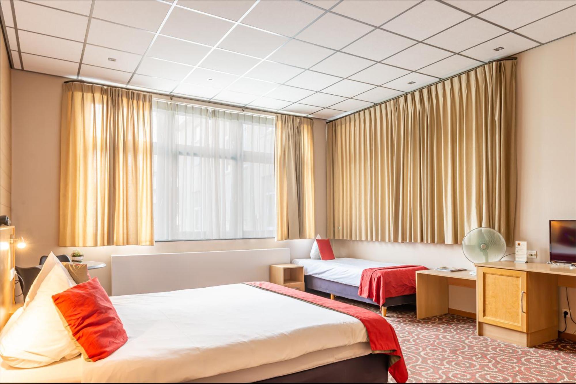 Hotel Ingredi Бри Екстериор снимка